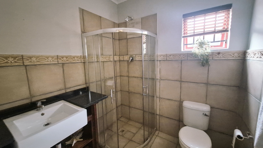 3 Bedroom Property for Sale in Mooivallei Park North West